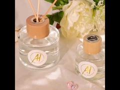 ลักชัวรี ฟราแกรนซ์ ออยล์ ขวดแก้วดำ ก้านกระจายกลิ่น 100มล