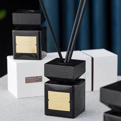 ปรับแต่ง Air Freshening ตกแต่งบ้าน Fragrance Oil Stick Black Glass Reed Diffuser