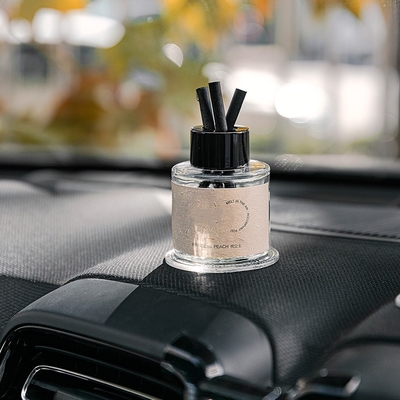 Fragrance Unique Sense Car Aromatherapy Essential Oil Fire Free พร้อมแผ่นกันลื่น