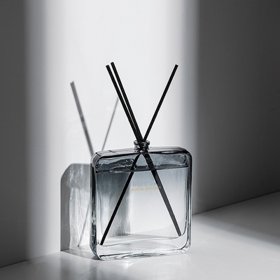 หน้าแรก น้ำมันหอมระเหยอโรม่า Reed Diffuser Fragrance Perfume ขวดแก้วคริสตัล