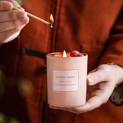 AROMA HOME สีชมพู โรแมนติก อโรมาเธอราพี หรูหรา ดอกไม้แห้ง ฉลากส่วนตัว เทียนไขถั่วเหลืองหอม สำหรับจัดกิจกรรม