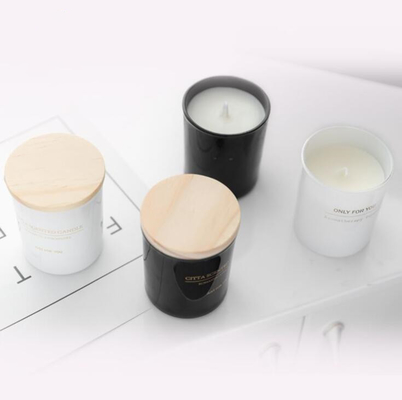 Aroma Home เทียนถั่วเหลืองสีดำและสีขาวแบบกำหนดเองพร้อมฝาไม้