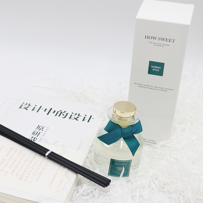 ชุดของขวัญหรูหรา Aroma Reed Diffuser 126 มล. พร้อมริบบิ้นสีเขียวและฉลากที่กำหนดเอง