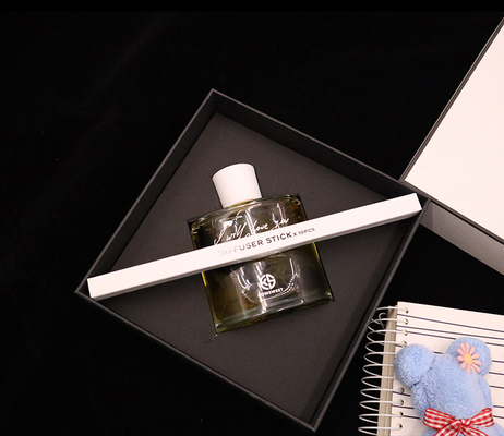 Aroma Reed Diffuser ขวดเหลี่ยมขนาด 180 มล. ชุดของขวัญสุดหรูพร้อมกล่องสีขาว