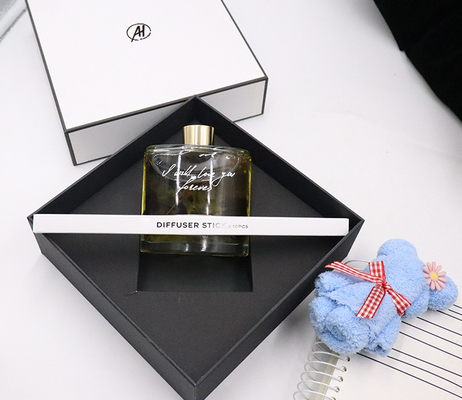Aroma Reed Diffuser ขวดเหลี่ยมขนาด 180 มล. ชุดของขวัญสุดหรูพร้อมกล่องสีขาว