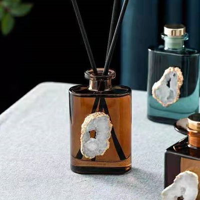 Aroma Reed Diffuser ชุดของขวัญหรูหราสีน้ำตาล 180 มล. พร้อมการตกแต่งเปลือกหอยสีขาว