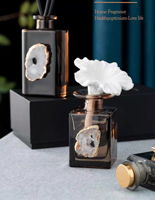 Aroma Reed Diffuser ชุดของขวัญหรูหราสีน้ำตาล 180 มล. พร้อมการตกแต่งเปลือกหอยสีขาว