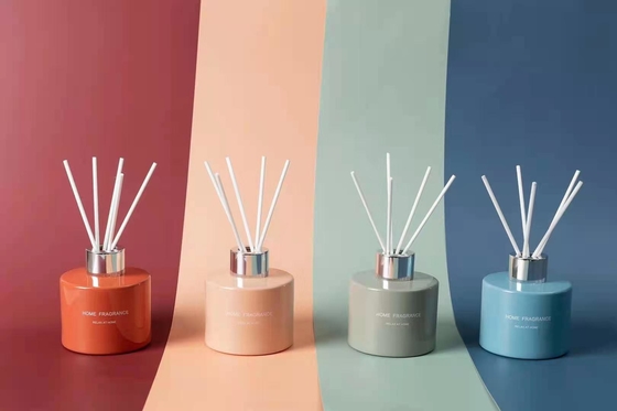 ชุดของขวัญ Aroma Reed Diffuser สีสันสดใส 120 มล. พร้อมกล่อง CMYK