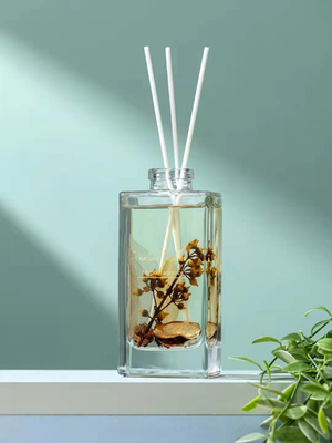 Aroma Reed Diffuser 150ml Square Perfume ชุดของขวัญหรูหราพร้อมดอกไม้แห้ง