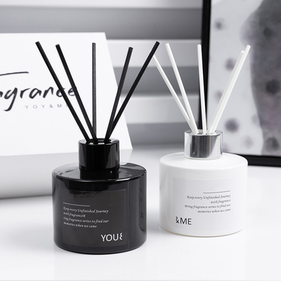 Custom Black &amp; White Aroma Reed Diffuser Set เกลือทะเล Fig 150mlx2